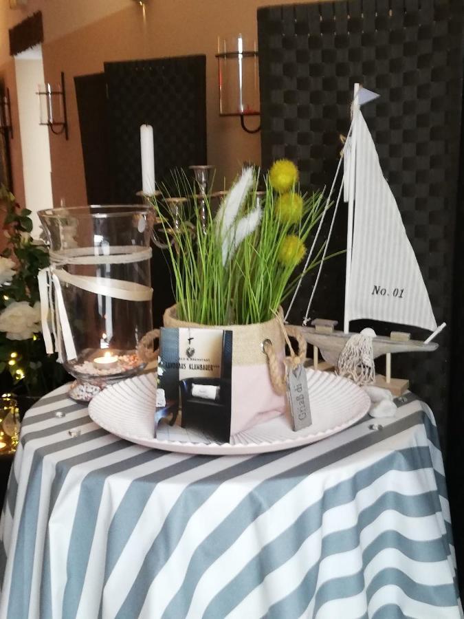 Landhaus Klambauer Ferienapartments Thermennaehe St Martins Therme フラウエンキルヒェン エクステリア 写真