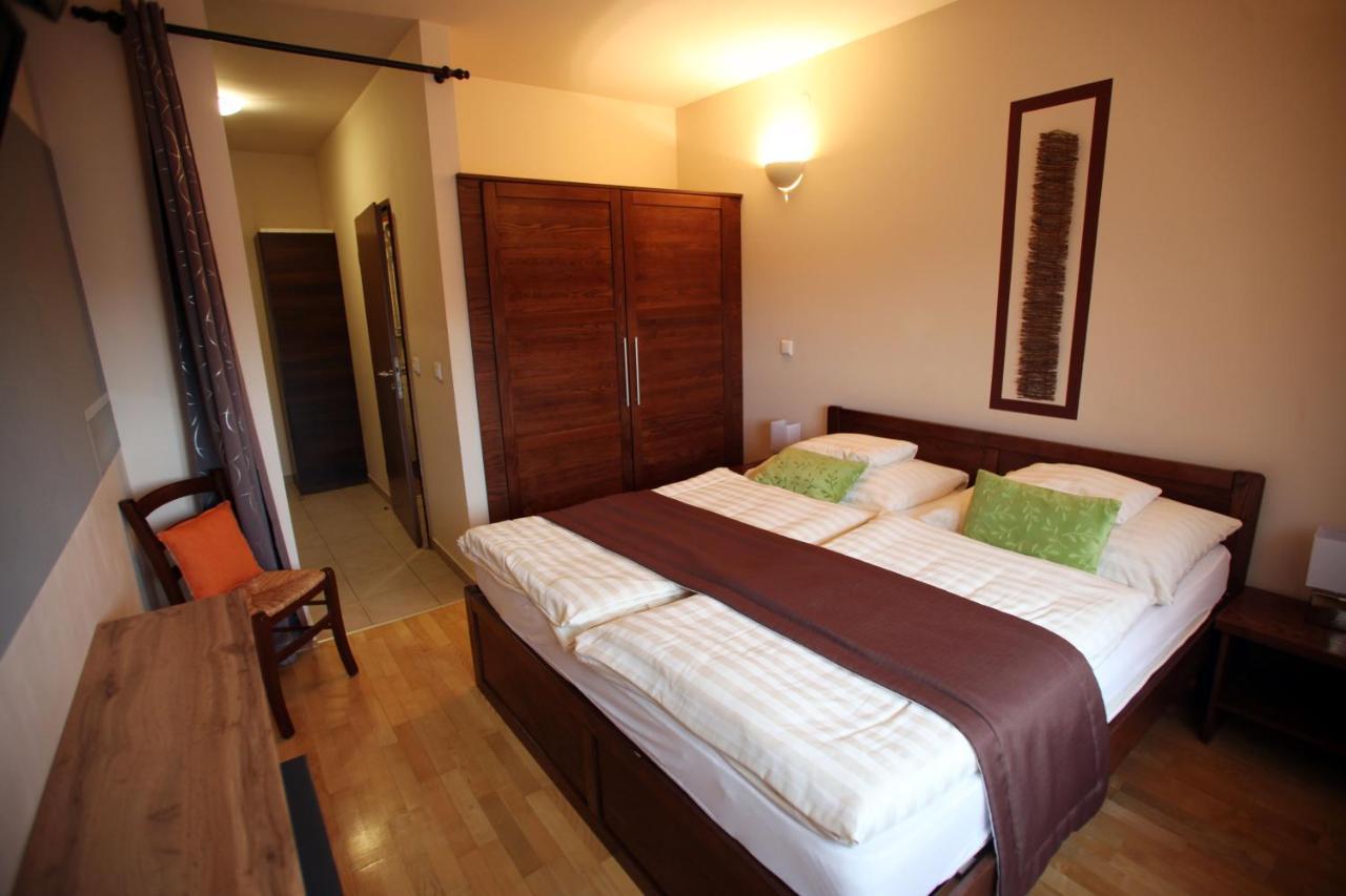 Landhaus Klambauer Ferienapartments Thermennaehe St Martins Therme フラウエンキルヒェン エクステリア 写真