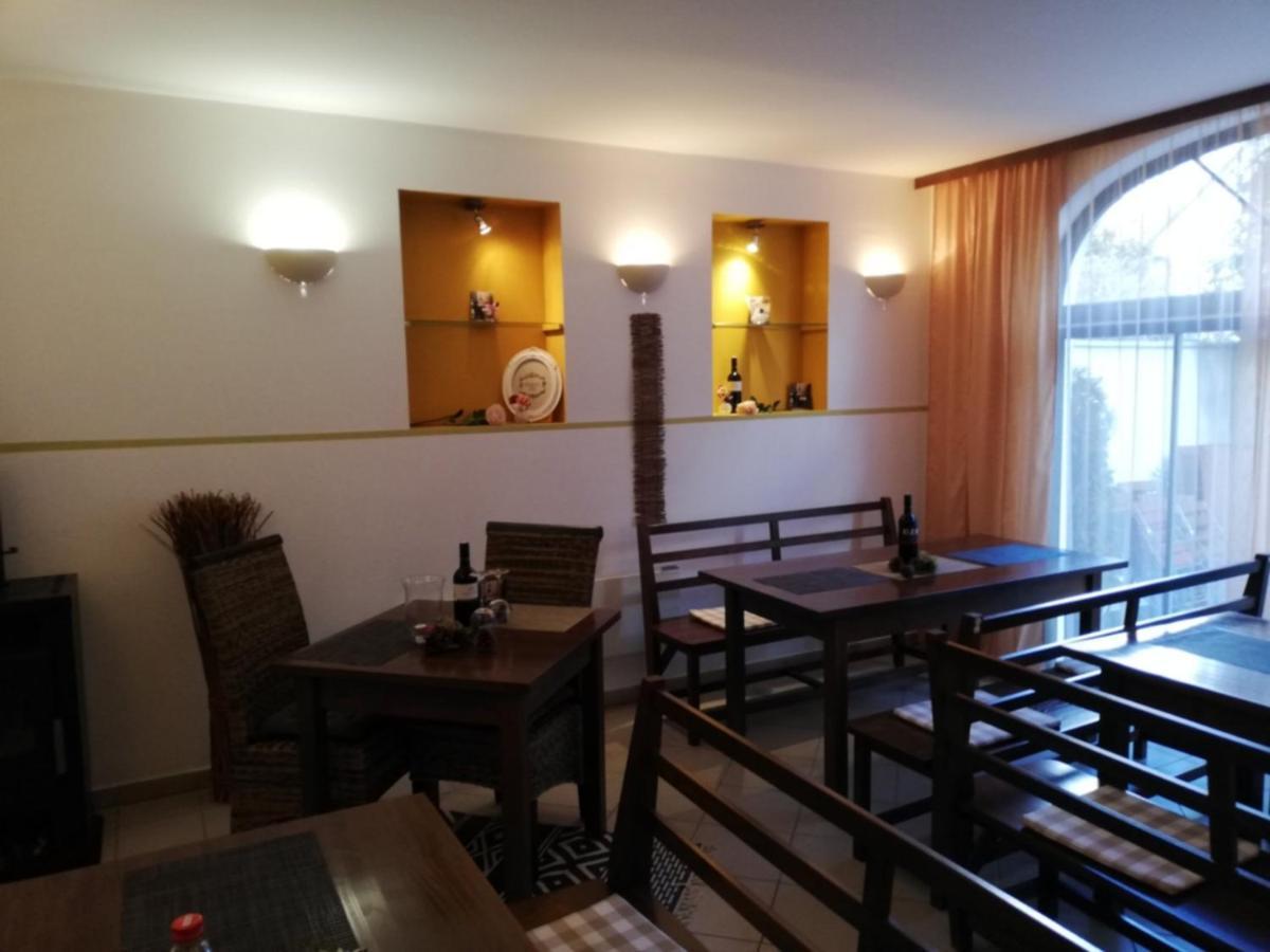 Landhaus Klambauer Ferienapartments Thermennaehe St Martins Therme フラウエンキルヒェン エクステリア 写真
