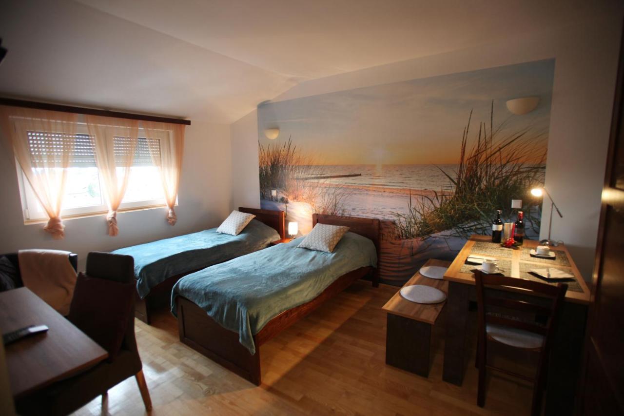 Landhaus Klambauer Ferienapartments Thermennaehe St Martins Therme フラウエンキルヒェン エクステリア 写真